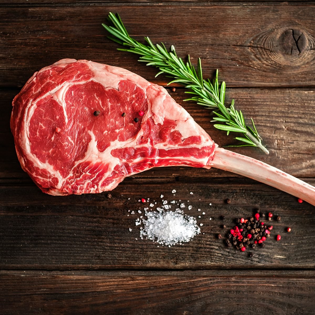 raw-tomahawk-steak